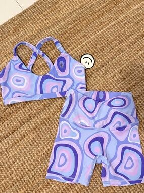 Women’s Beautiful new set by Moana smile club. This is new with tags retails 145